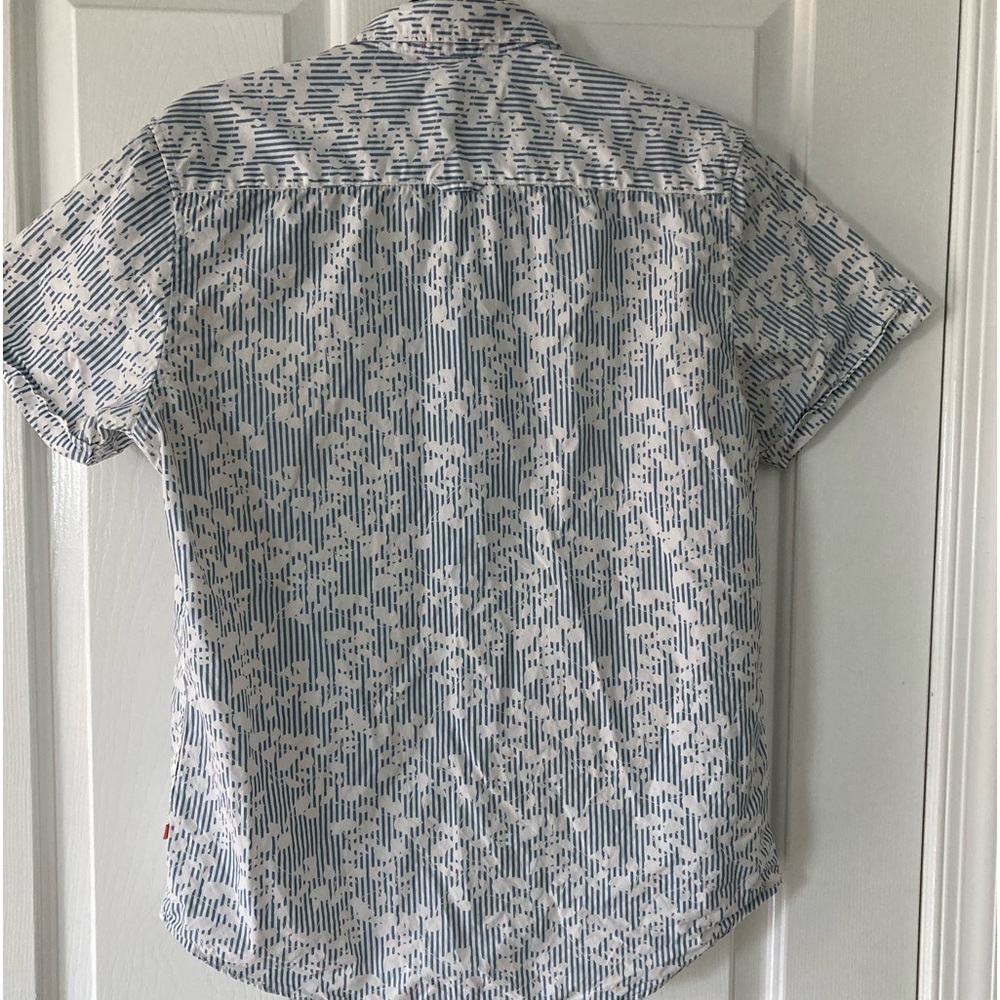 Shirt - Picture 2 of 3